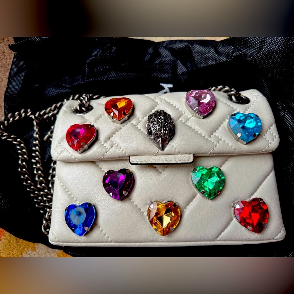 Kurt Geiger Medium Kensington Cream Leather Heart Jewels